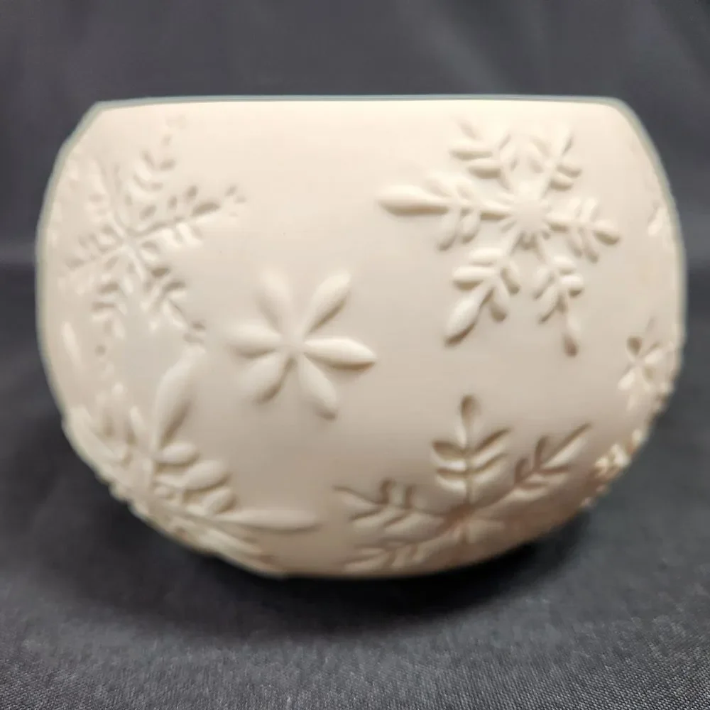 💜PartyLite Ivory Snowflake Illuminescents Fragrance Warmer - Picture 7 of 12